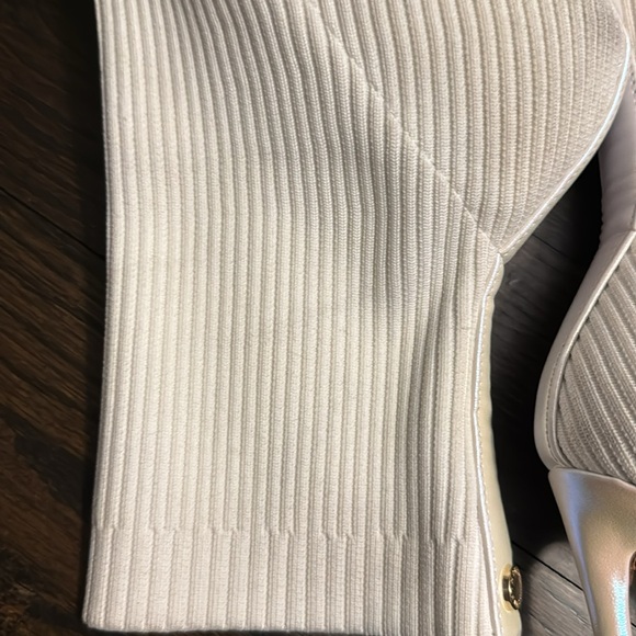 Steve Madden White Knit Forgo Pull On Peep Toe Heel size 9.5 (size 9 fit) - Picture 8 of 11